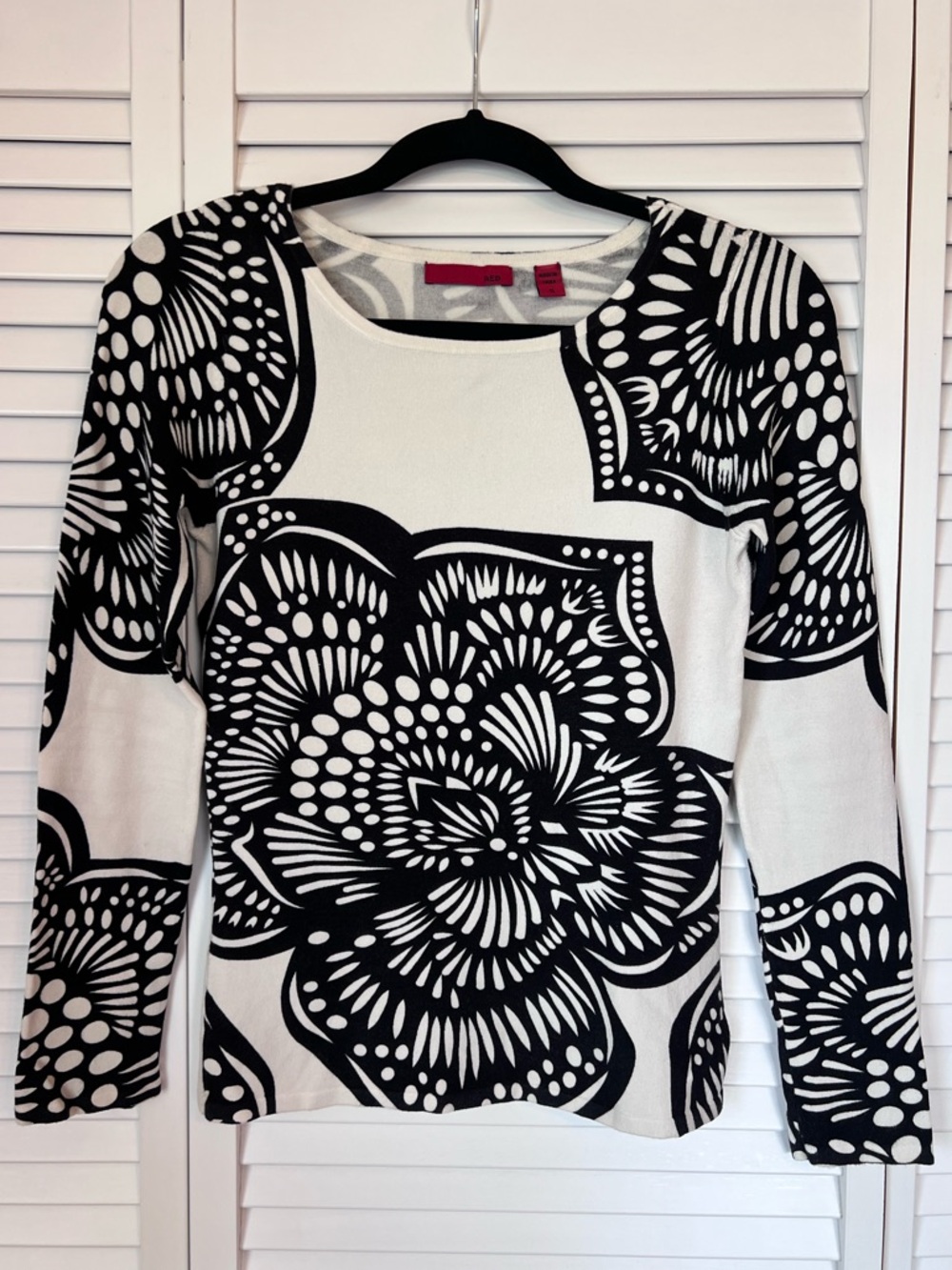 Set Of Two Jersey Knit Long Sleeve Tops Abstract Flower Animal Print EUC Size: S - Picture 2 of 16